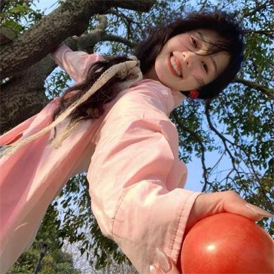 低头不见抬头见